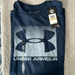 Men’s long sleeve top